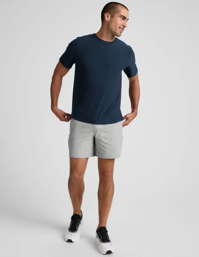 Beyond Yoga Spacedye Unlimited shorts Silver Mist avslappnad
