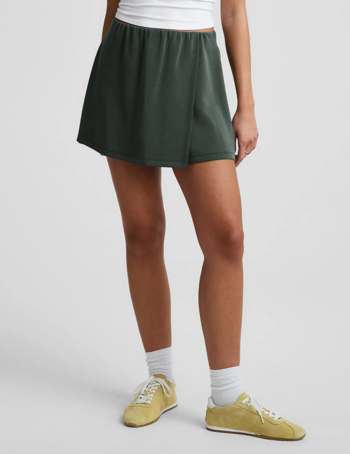 Beyond Yoga Luxe Sandwash skort Slate Green stretch