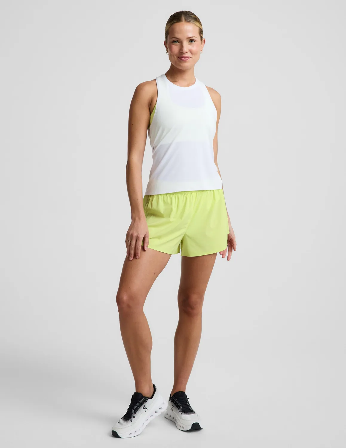 Beyond Yoga Breezeweight Active Racerback Tank träningslinne White lätt