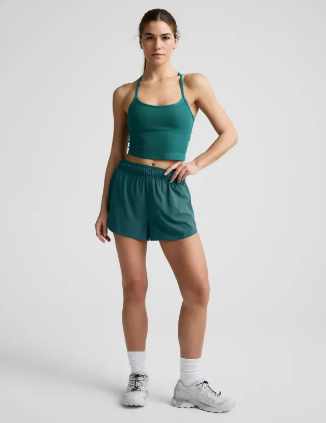 Beyond Yoga Solemate 2.5" löparshorts Teal Sea ventilerande