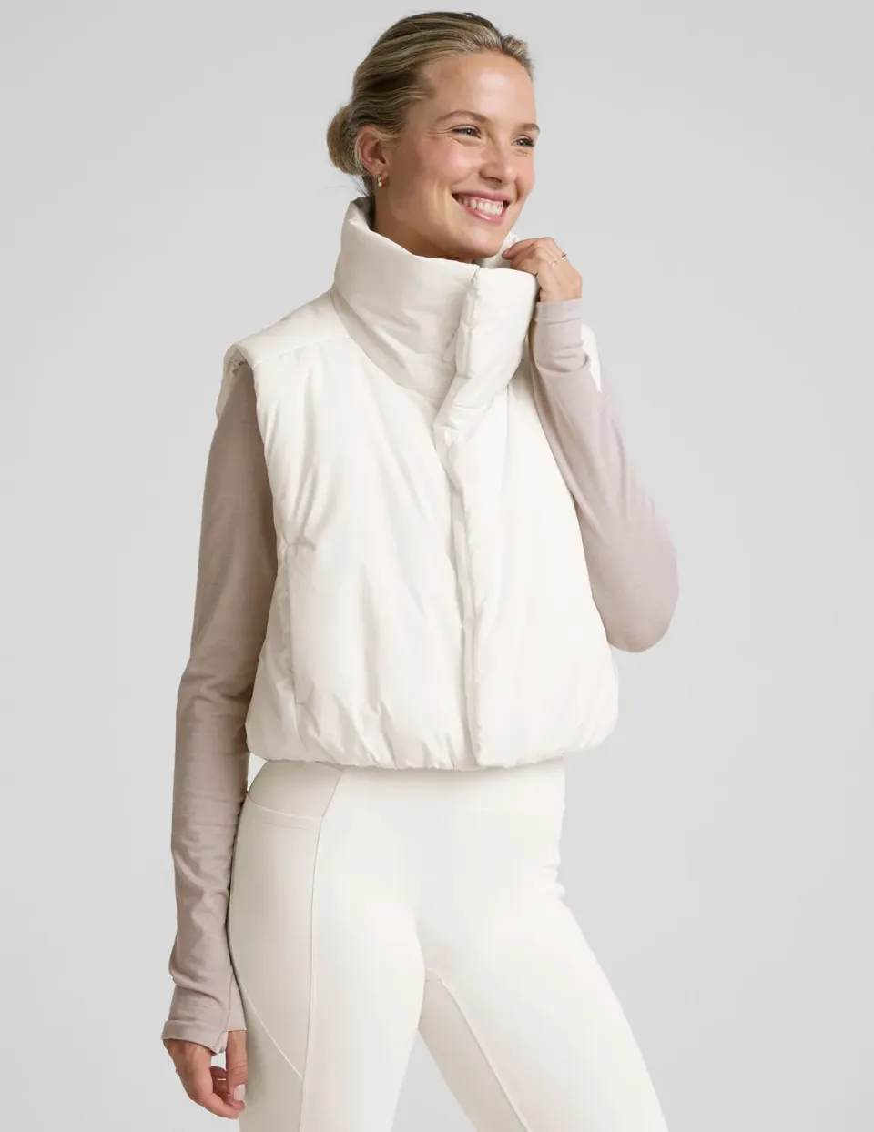Beyond Yoga Warm Up Puffer Vest väst Glacier vattenavvisande
