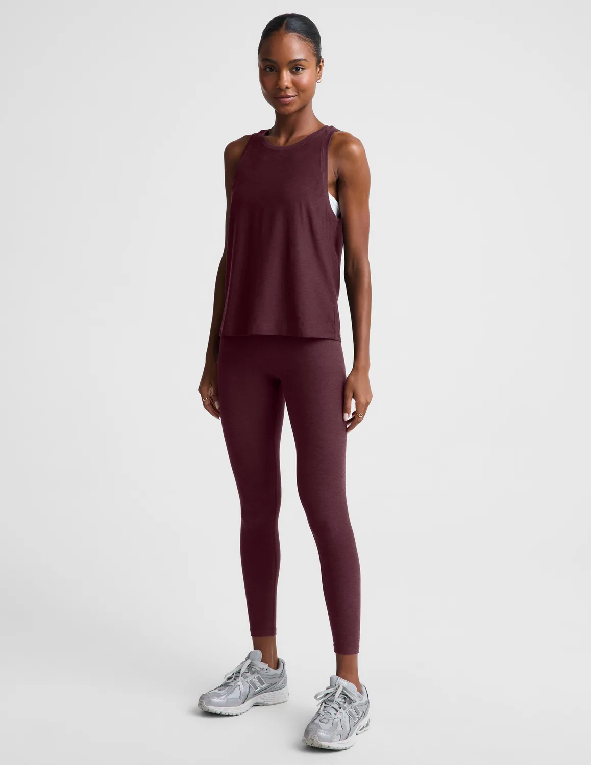 Beyond Yoga Featherweight Rebalance Tank linne Cabernet Heather lös
