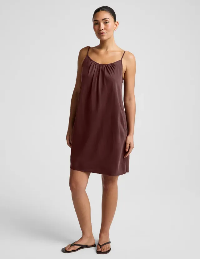 Beyond Yoga Sunkissed Cupro miniklänning Iced Mocha
