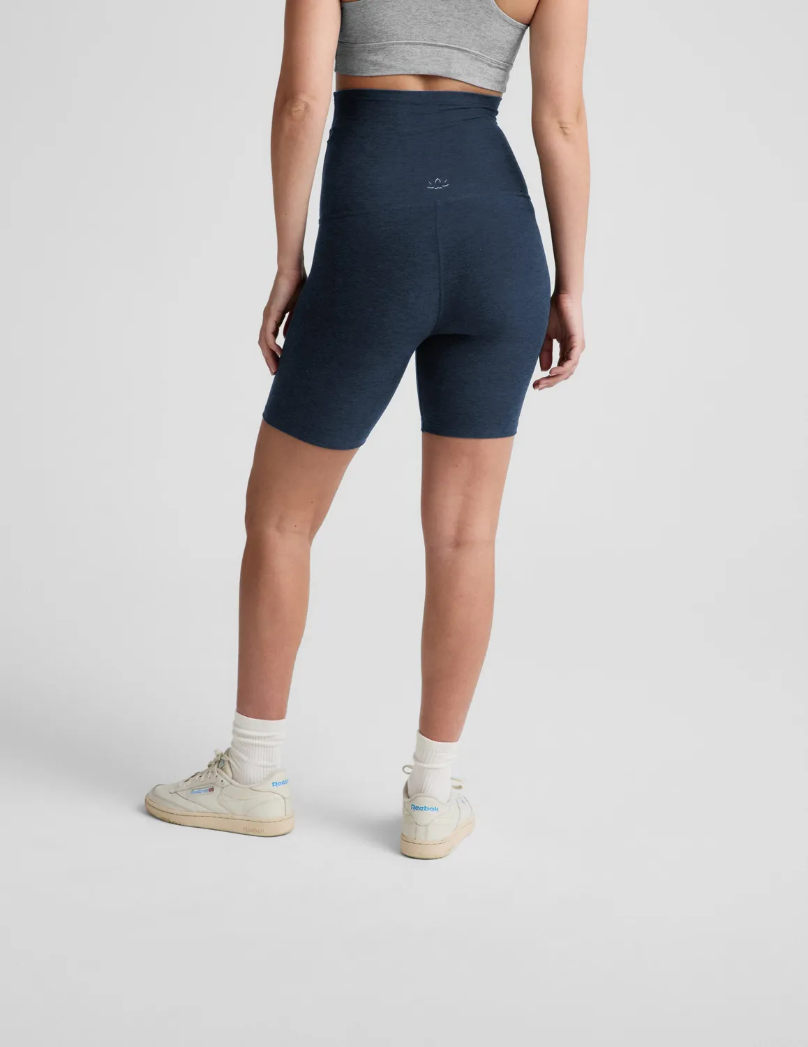Beyond Yoga Spacedye Cruiser mammashorts Nocturnal Navy hög midja